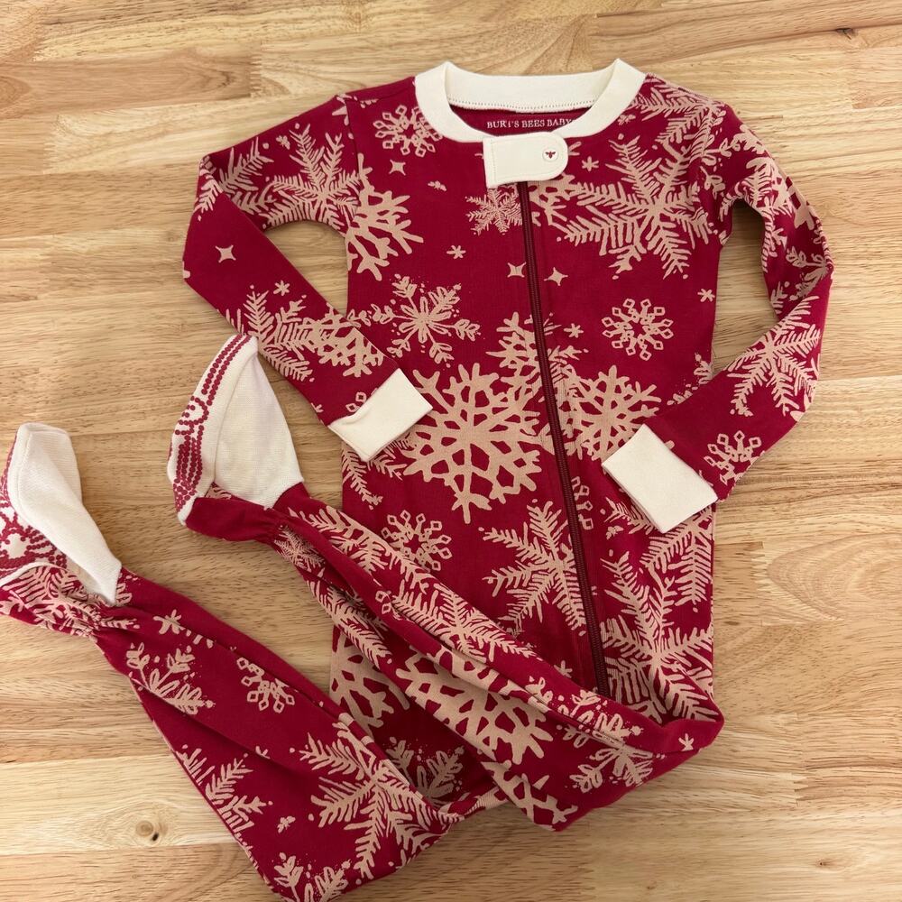 Burt’s Bees NEW 18 Month Full Zip Snowflake Sleeper One Piece Holiday Winter